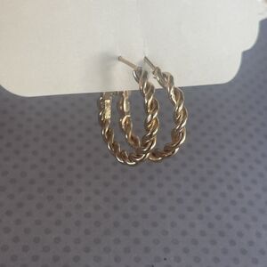 Wire Hoop Earrings Gold Tone